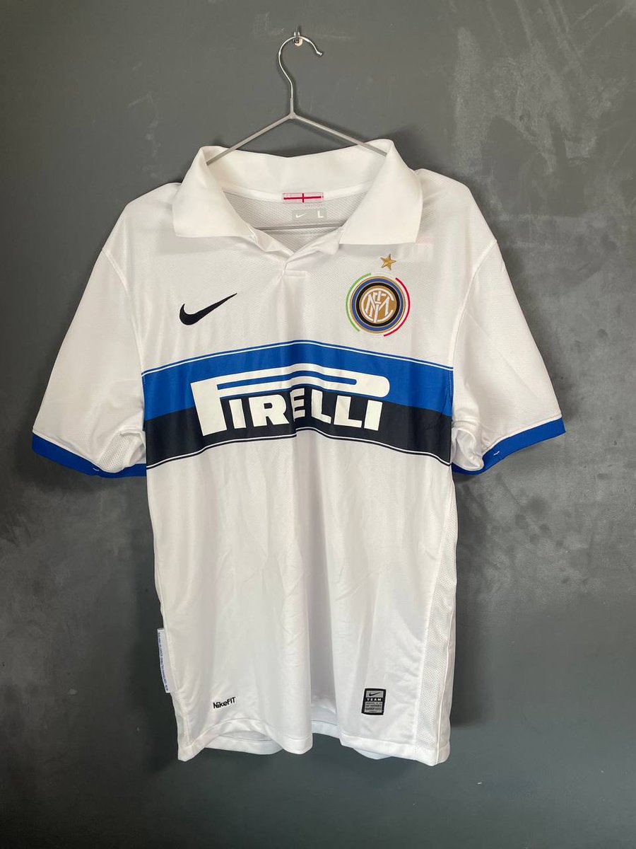 FutbolGacha's tweet photo. ➡️Camiseta Inter Milán 09/10 visitante⚫️🔵

👉Diego Milito🐑 https://t.co/OObDhjZSHt