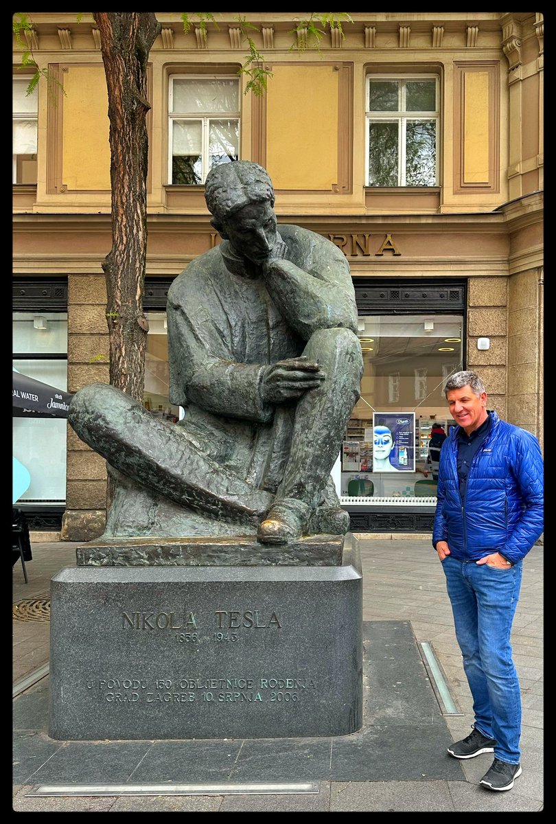 Stumbled upon a mastermind in thought—we speculated about the nature of the universe, quantum entanglement and the probabilities of the emergence of artificial super intelligence. His ideas are as solid as this statue! #Tesla #Innovation #Zagreb #HistoryMeetsFuture