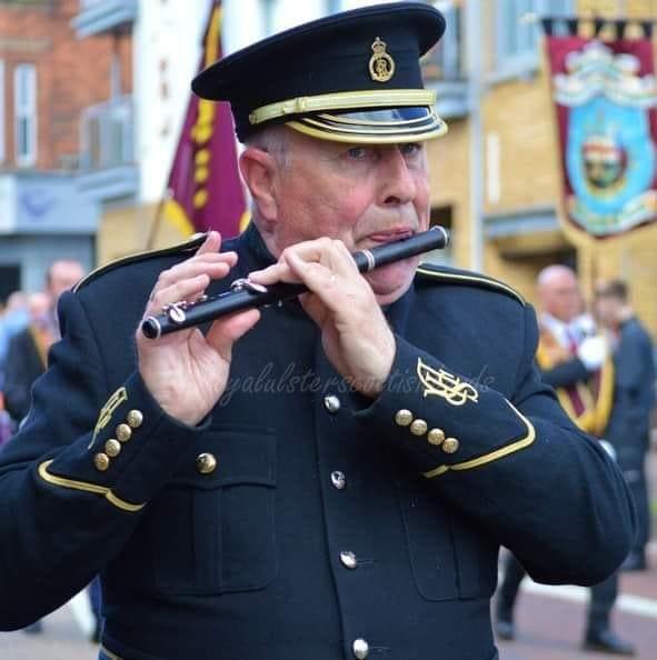 Funeral details have now been released for Shankill Road Defenders Flute Band member George Costello newsletter.co.uk/news/funeral-d…