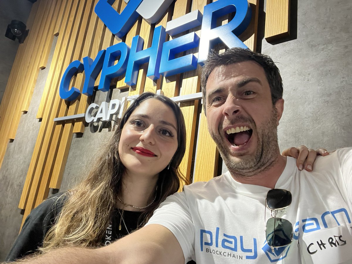 Pumped to have minted my <a href="/BGameAlliance/">Blockchain Game Alliance</a> Proof of Connection NFT at #TOKEN2049 and entered the prize draw for a 1-year BGA membership!

  No fees or gas needed #BGANFT 👌 Thanks to <a href="/Liteflowcom/">Liteflow</a> for the tech support.

  Share your selfie or a word on where we met in the comments 👇