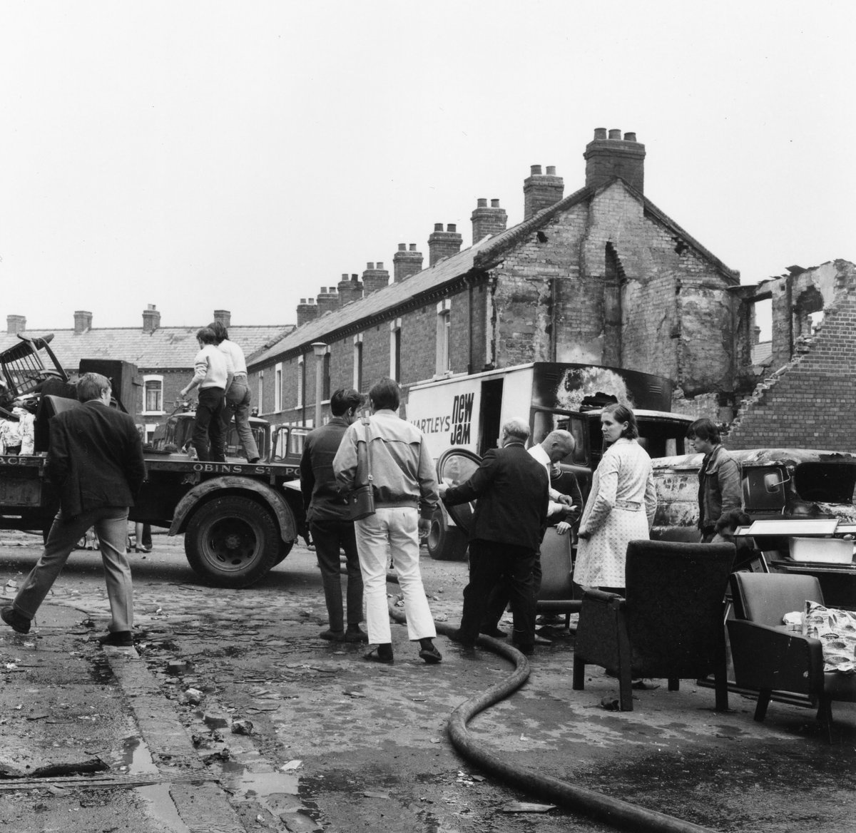 Book Launch: “Refugees & Forced Displacement in N. Ireland’s Troubles. Join @brendancbrowne and I at Ulster University's Belfast Campus (BC Building, Level 3 Atrium), Thurs 2nd May at 17.30. Speaker: Dr Fiona Murphy @fionae @ASPS_UU @UlsterUni Register: forms.office.com/e/QpVktBvcMZ