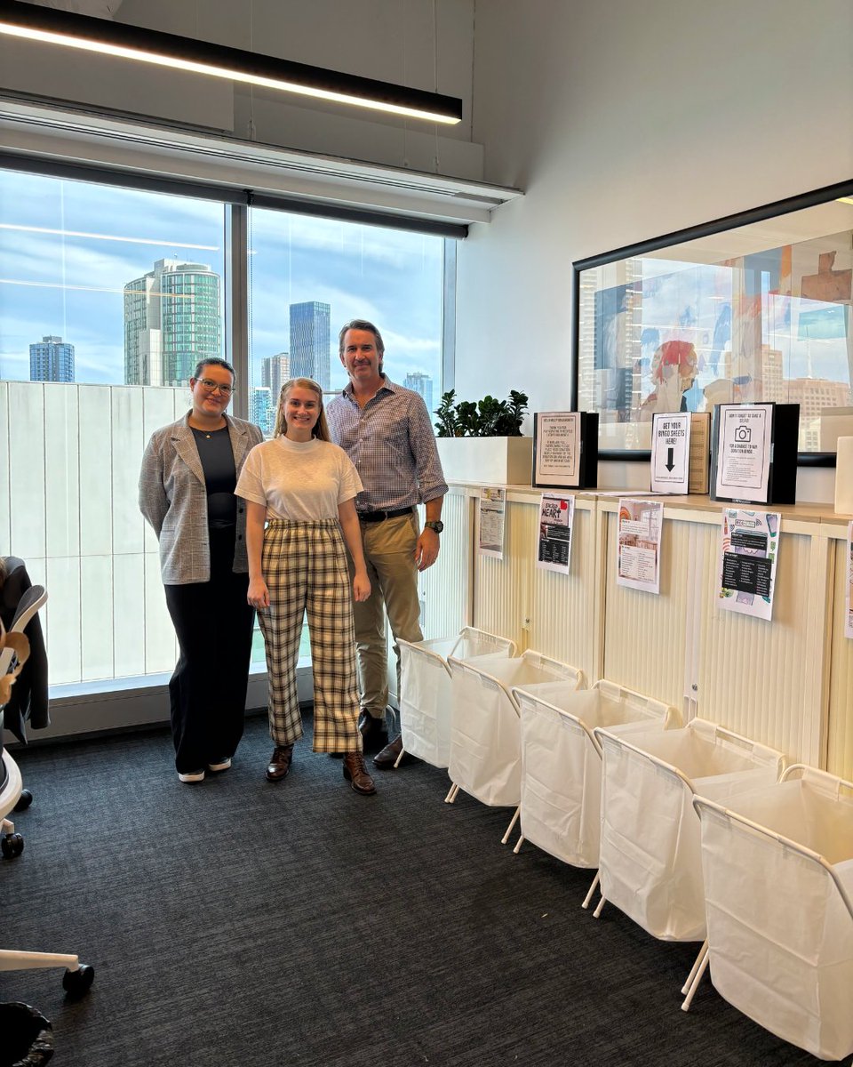 The Wiley Australia Community & Social Responsibility Committee brought together our AUS colleagues for 'Recycle EVERYTHING Month' to recycle and donate as many items as possible. The result? Over 275 lbs of items were collected! Check out the highlights below. #LifeAtWiley