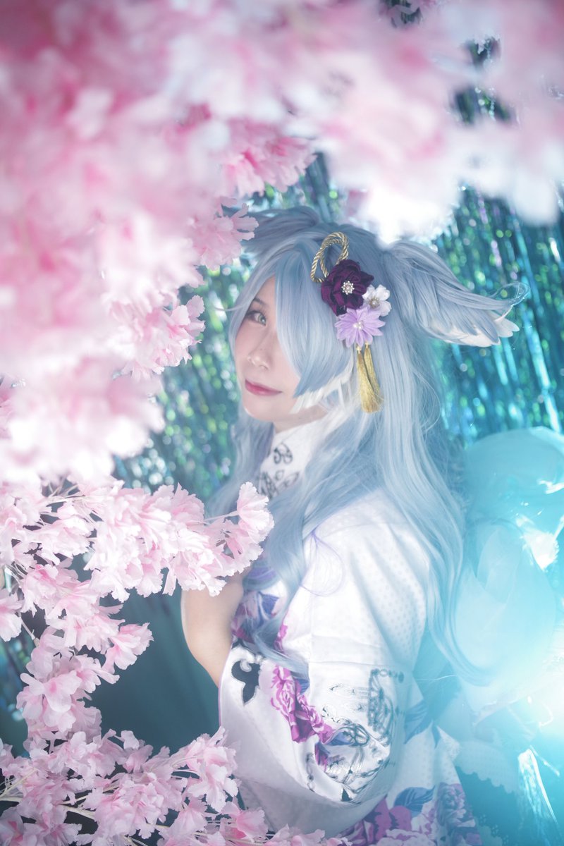 Although i missed the New Year...we can still enjoy the cherry blossoms 🌸

Elira Pendora - New Year ver.🩵
#eligant #pendorART #コスプレ #cosplay