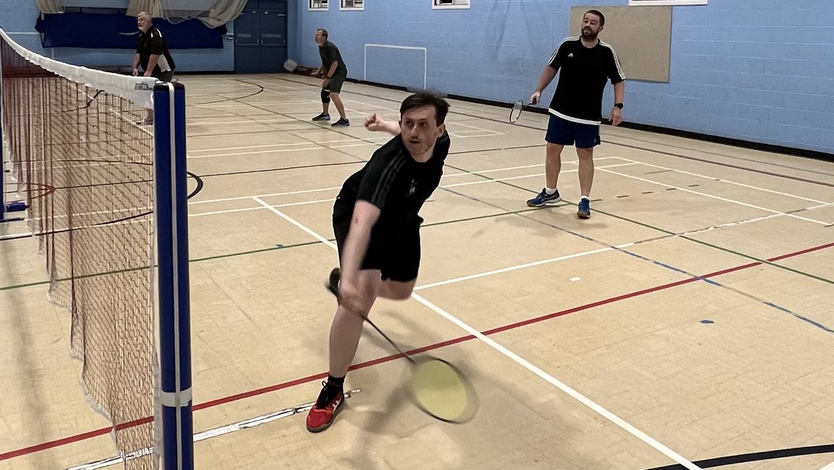 stupage's tweet photo. Good luck to our A team, who take on Kidwelly A this evening at Pentrehafod. These matches are always close, so another competitive match is expected this evening.

We’re unable to accommodate visitors this week and next, but look forward to seeing them back in a couple of weeks. https://t.co/vGz0RutGqJ