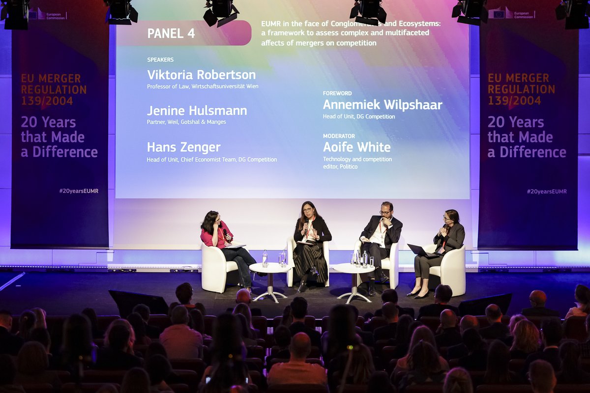 Fascinating dialogue regarding the EUMR in the face of Conglomerates and Ecosystems at Panel 4 of #20yearsEUMR 🗣️ With 🎙️ Viktoria Robertson 🎙️ Jenine Hulsmann 🎙️ Hans Zenger Moderated by @aoifewhite101 from @POLITICOEurope