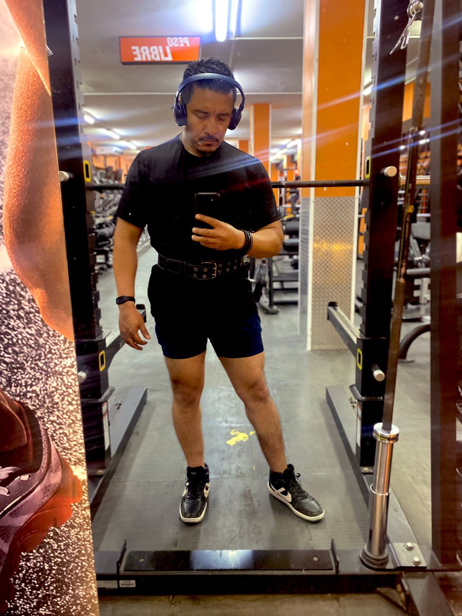 charly360fit's tweet photo. Si tu no entrenas pesado y al fallo nunca obtendrás los resultados deseados #pesadoyalfallo #legsdays #gym #gymdisciplina #gym #gymfitness #fitness #fitnessaddict #gymaddict https://t.co/7lOmqoHD6V