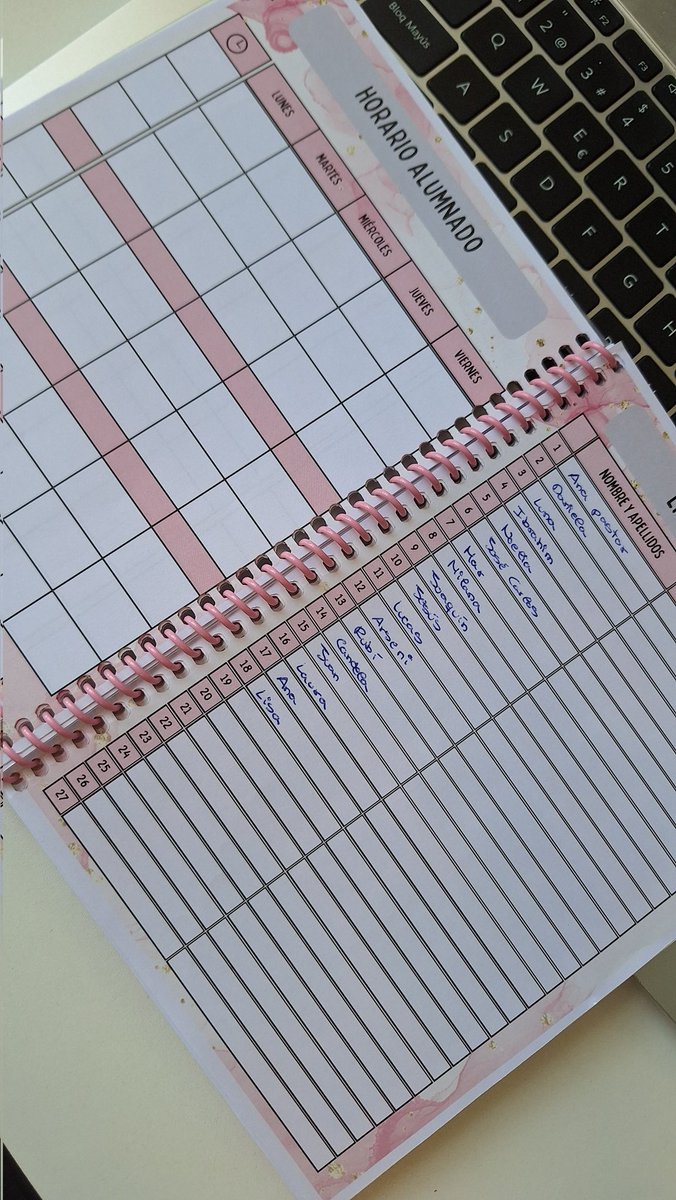 Maria_Serrano3E's tweet photo. Recordando cuando escribí los nombres de mis niños en el cuaderno docente 🥲, me he dado cuenta que está lleno de figuras planas (sobre todo rectángulos). #didgeometria3E #geometriaplanauma https://t.co/YQsuWXx4Z7