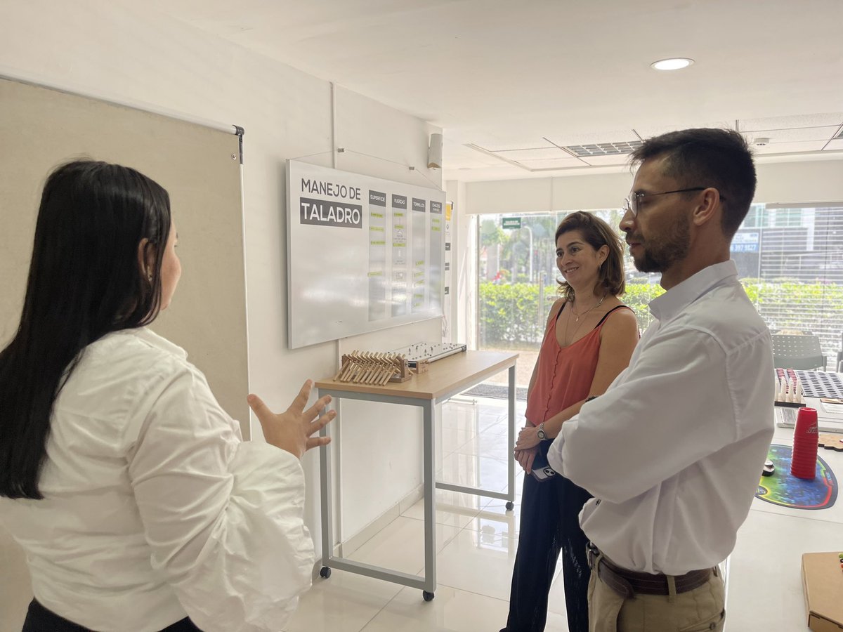Combarranquilla's tweet photo. @ServiciodEmpleo Conoce algunos datos interesantes de la Agencia de Empleo🤩

12.907 personas hemos registrado durante el 2023.💚
4.812 consiguieron un empleo a través de nuestra gestión.👨🏼‍💻
7.561 han sido formados académicamente en diferentes áreas profesionales y técnicas.👏🏻

@ServiciodEmpleo https://t.co/8ovajcPmyV