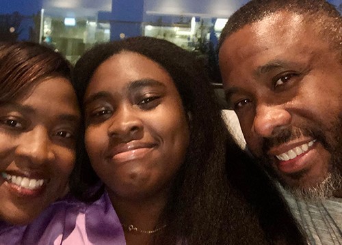In today's Media Digest from @UHN: ​Jennen Johnson received a living #donorkidney transplantation and shares her story so more African, Caribbean and Black people feel comfortable with organ transplantation Read her story: uhn.ca/corporate/news…