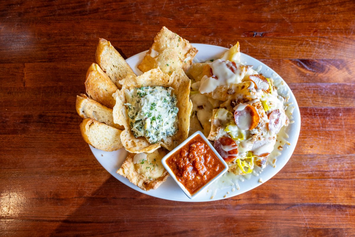🍴 Start your next meal with our Pick 3 Appetizer Combo!

Mix and match any three of these Pepperoni Grill favorites for just $15.95:
🇮🇹 Italian Nachos
🧀 Crispy Mozzarella
🍅 Bruschetta
🥟 Crispy Ravioli
🌱 Organic Spinach &amp; Artichoke Dip

#PepperoniGrill #Foodies #OKCFoodies