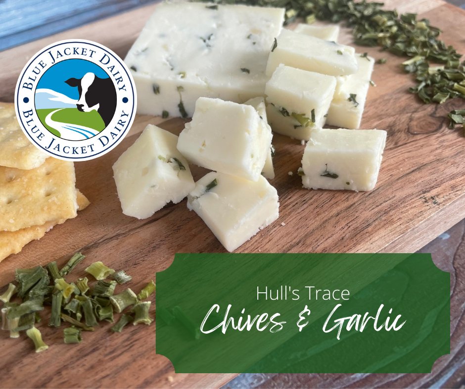 Happy spring, cheese lovers! 🌼🧀 Have you tried our delicious Garlic & Chives Hulls Trace cheese yet? It's the perfect blend of savory garlic and zesty chives, creating a flavor explosion in every bite. #cheeselovers #springflavors