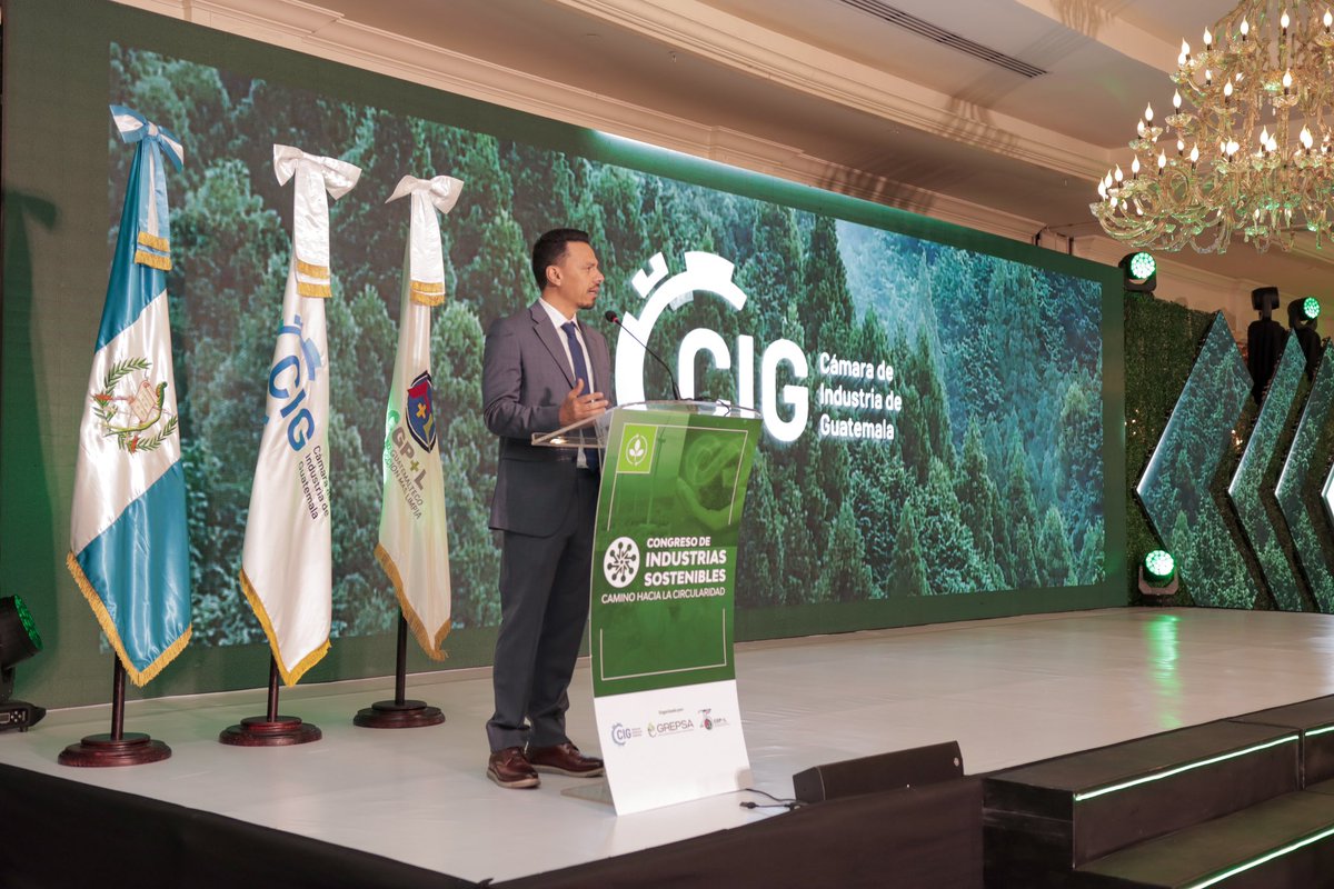 industriaguate's tweet photo. Esta mañana nos encontramos en el Congreso de Industrias Sostenibles, bajo el lema "Camino hacia la circularidad", organizado por Cámara de Industria de Guatemala, la Gremial de Empresas de Reciclaje, Productos y Servicios Ambientales (GREPSA) y el Centro Guatemalteco de Producción Más Limpia (CGP+L).