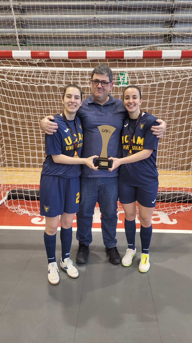 <a href="/LBTLFutsal/">La Boca Te Lía Futsal</a> <a href="/AndreaAtaz/">Andrea ataz</a> <a href="/UCAM/">UCAM Universidad</a> <a href="/JomaSport/">Joma Sport</a> Qué suerte poder disfrutar(os) y poder sumar experiencias dentro del futsal. Sois muy grandes!!