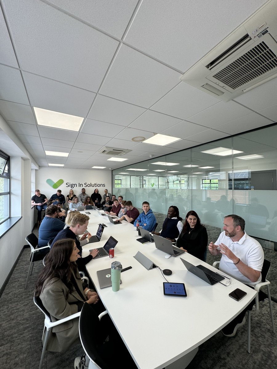 Today our teams are getting together for our Q2 kick-off where we're also celebrating another huge milestone of 250 million sign ins. 💚🎈

It's been a great start to 2024 so far and we're feeling motivated for another great quarter! 💪

#SignInApp