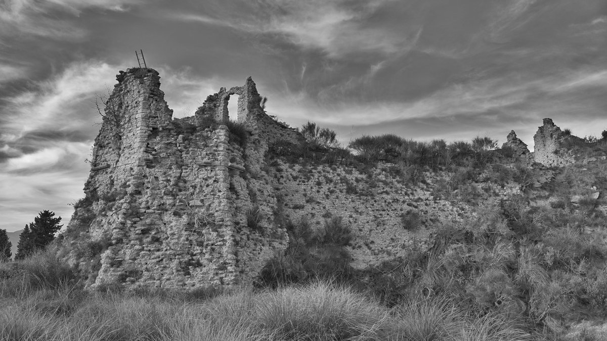 brunopinoit's tweet image. Per la Giornata internazionale dei monumenti e dei siti, mi piace postare la Torre dell'orologio del castello di Aiello Calabro.
#HiHello #Ajelluja #AielloCalabro #Calabria #SalaDAspettoDelParadiso 
Telegram | t.me/brunopinoit
WhatsApp | whatsapp.com/channel/0029Va…