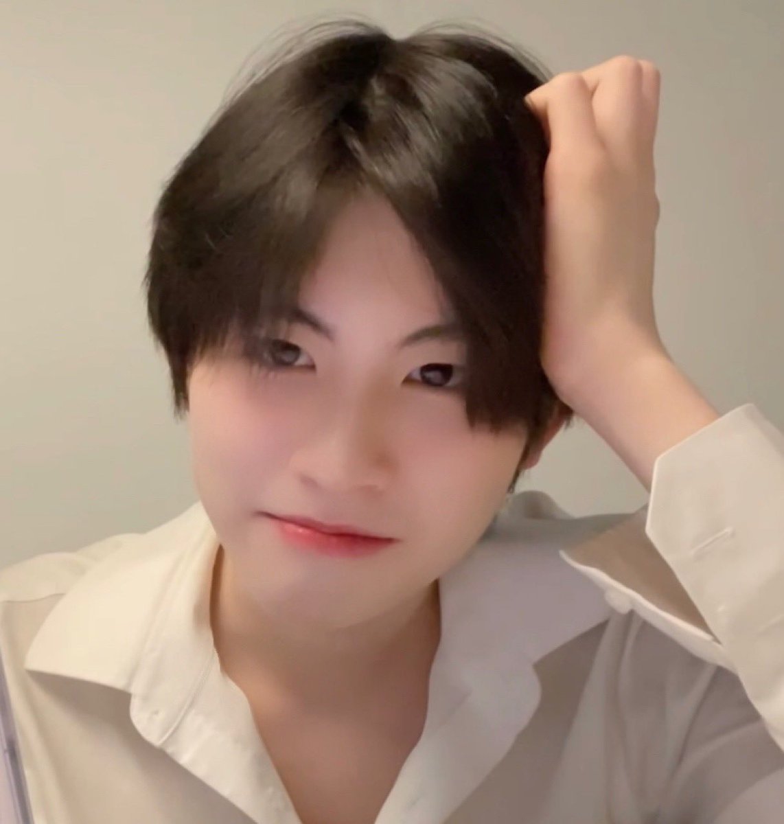 grayyyon's tweet photo. พี่นมผง                               ไรไออ้วน https://t.co/uTPPFiG7NX