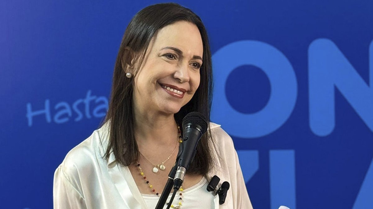 ¡Hola María, gracias por pedir sanciones otra vez para los venezolanos. Qué mujer tan piadosa, inteligente y patriota que pide medidas de sufrimiento para su país con el objetivo de cumplir el capricho personal de querer gobernar este país! #BidenLevantaElBloqueoYa