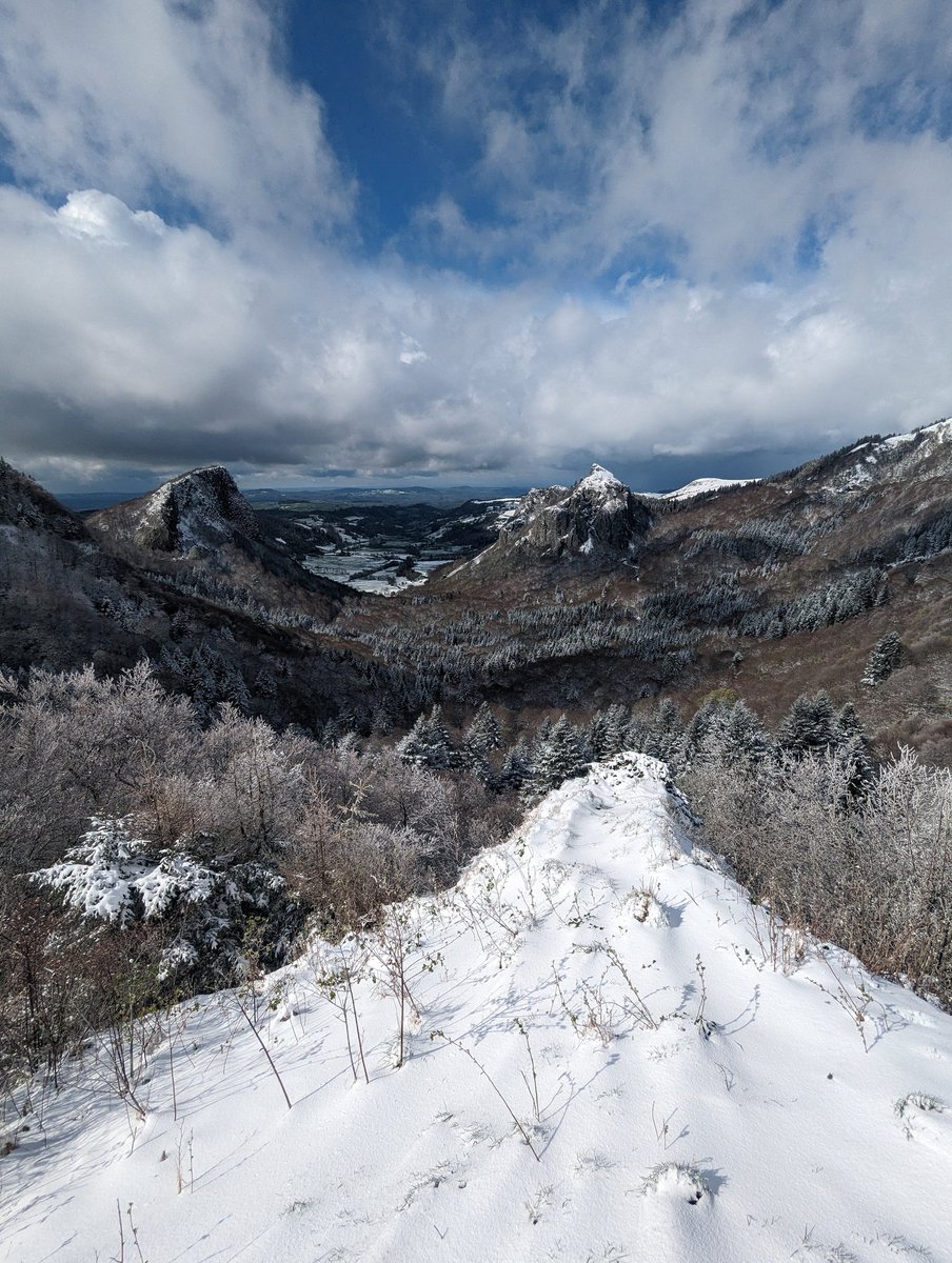 18 avril 2024 - 16h45
Auvergne - Roche Tuilière et Sanadoire

🤍❄️