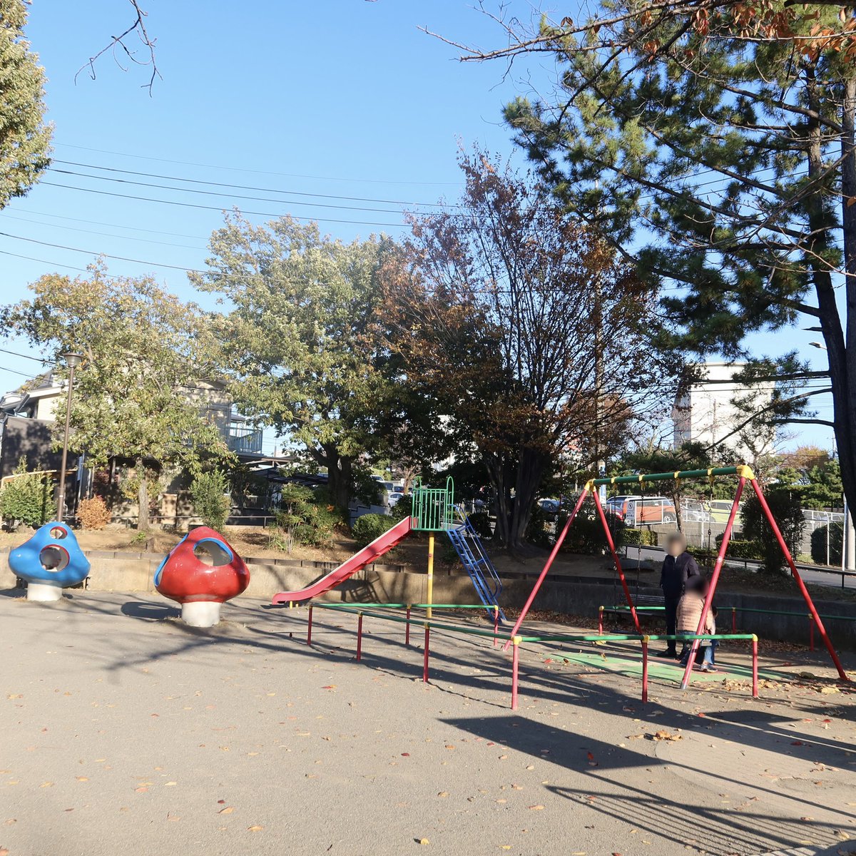 田園都市線 青葉台駅近く '青葉台公園' きのこの公園遊具がかわいい #oihsat公園遊具