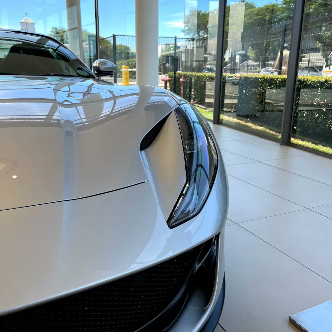AutogramW's tweet photo. Ferrari 812 GTS
Powered by :
6.5L Naturally Aspirated V12
800 Horsepower
718 Nm of Torque
7 Speed Dual Clutch automatic
With Lauch Control
Rear wheel drive
0-100kph in 2.9 seconds
340 Kph Unlimited Top Speed
14 Second roof mechanism
#savethev12 #autogram_ww #reviews #novitec https://t.co/tt6KzC1iu8