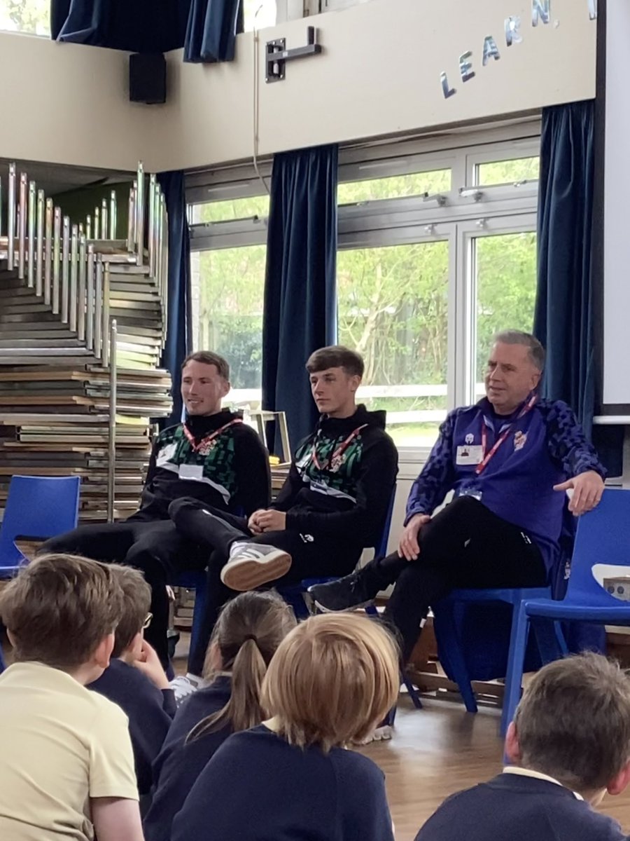 🤍 @reganhendry11 and @mikeydavies0 joined us at @St_Winefrides in Little Neston today to speak to the children about the values needed to make a career in sport. #TRFC #SWA