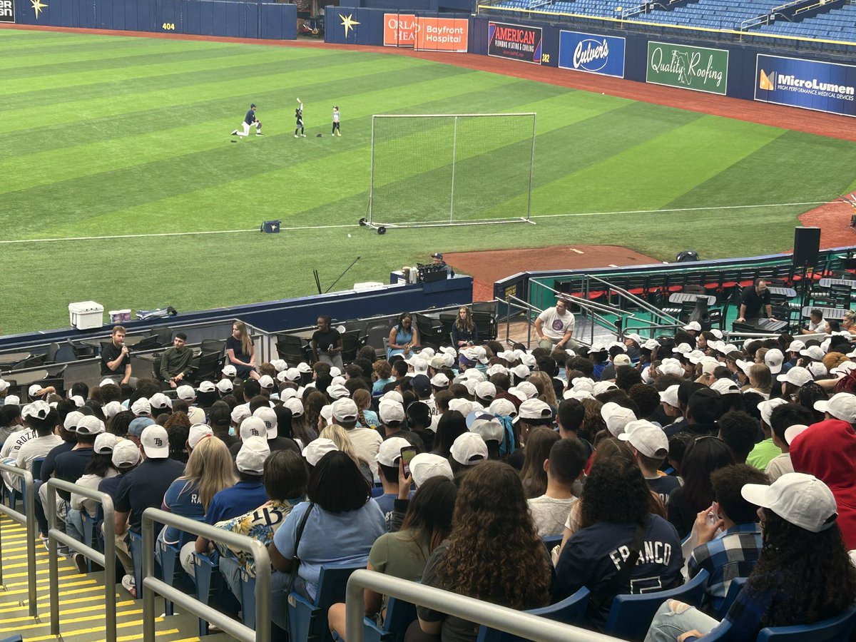 Larissa Lizarraga tweet media