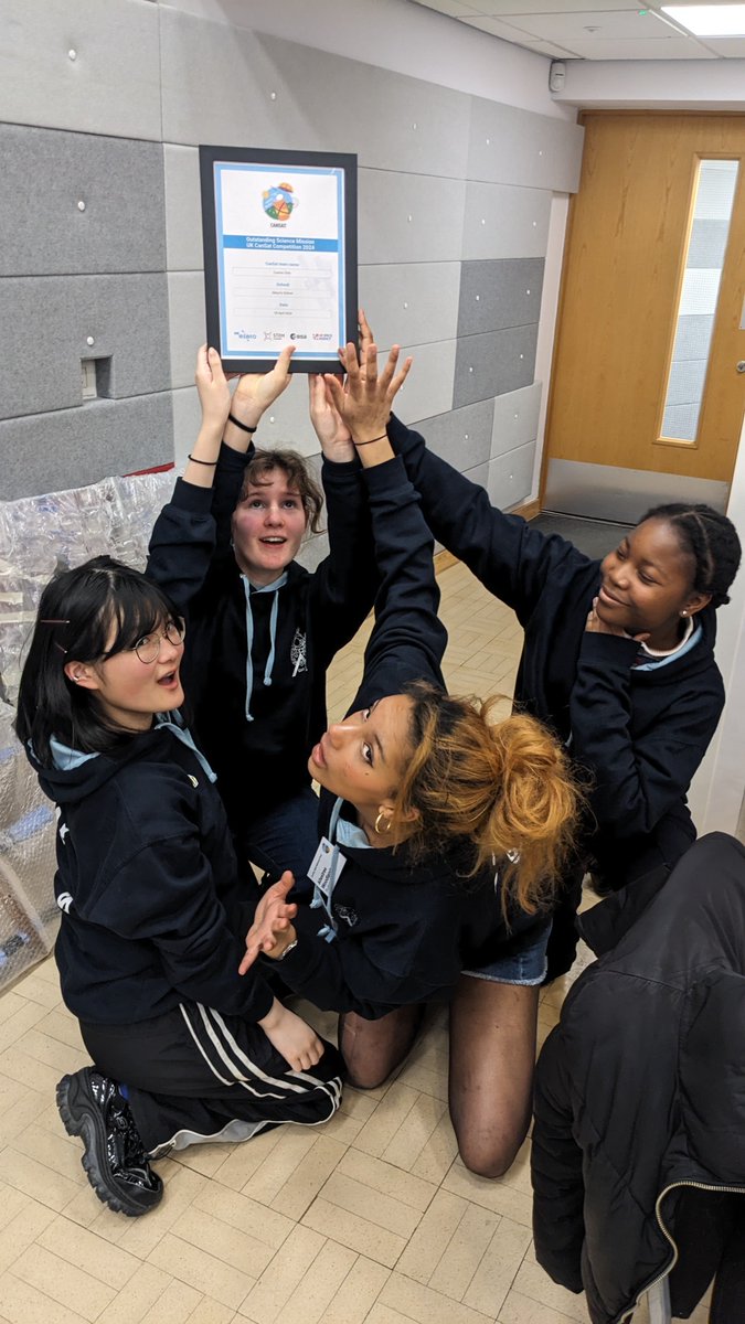 A brilliant finish with the @AlleynsSchool #cansat2024 team Cosmic Girls winning the 'Outstanding Science Mission' award. #AlleynsSTEM #AlleynsScience