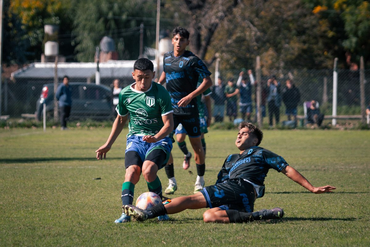 qacoficial's tweet photo. @Oficial_CASM ⏱ Entretiempo

✅ Quilmes derrota a San Miguel por 2 a 0.

⚽ Mazzurco y Di Marco https://t.co/3TWuaj5Gj7
