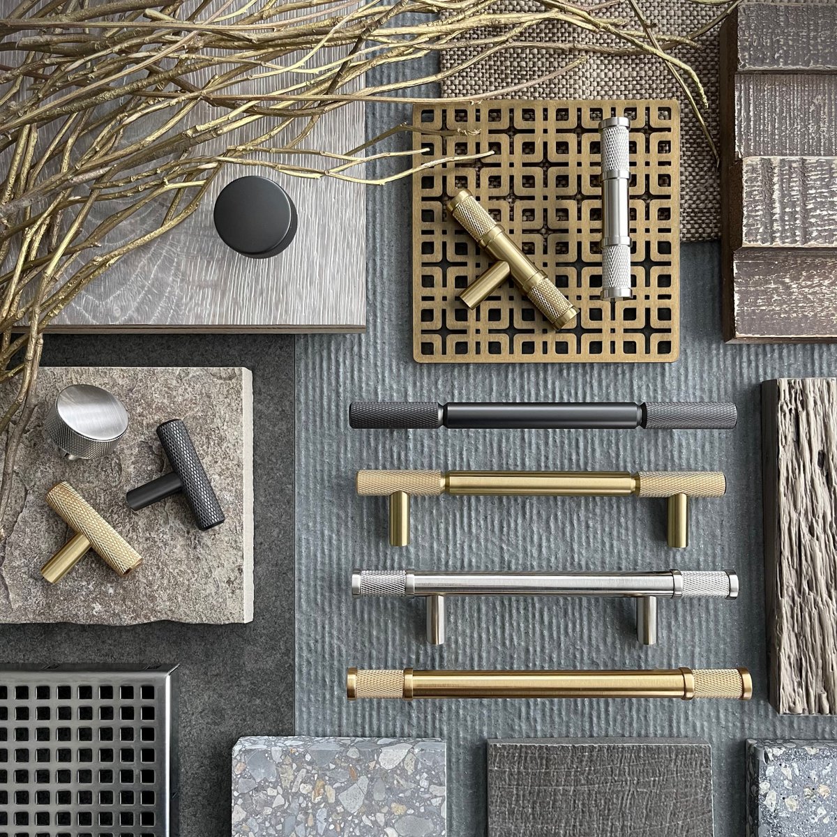 TopKnobs's tweet photo. While texture is a key component of interior design, it’s one detail that tends to be overlooked by homeowners. 

#TopKnobs’ new Garrison, Prestwick &amp; Burnham Suites showcase a variety of knurled detailing, perfect for adding a tactile touch to cabinetry! 
https://t.co/PqaFYvj9Bx https://t.co/j5rzJutQvg