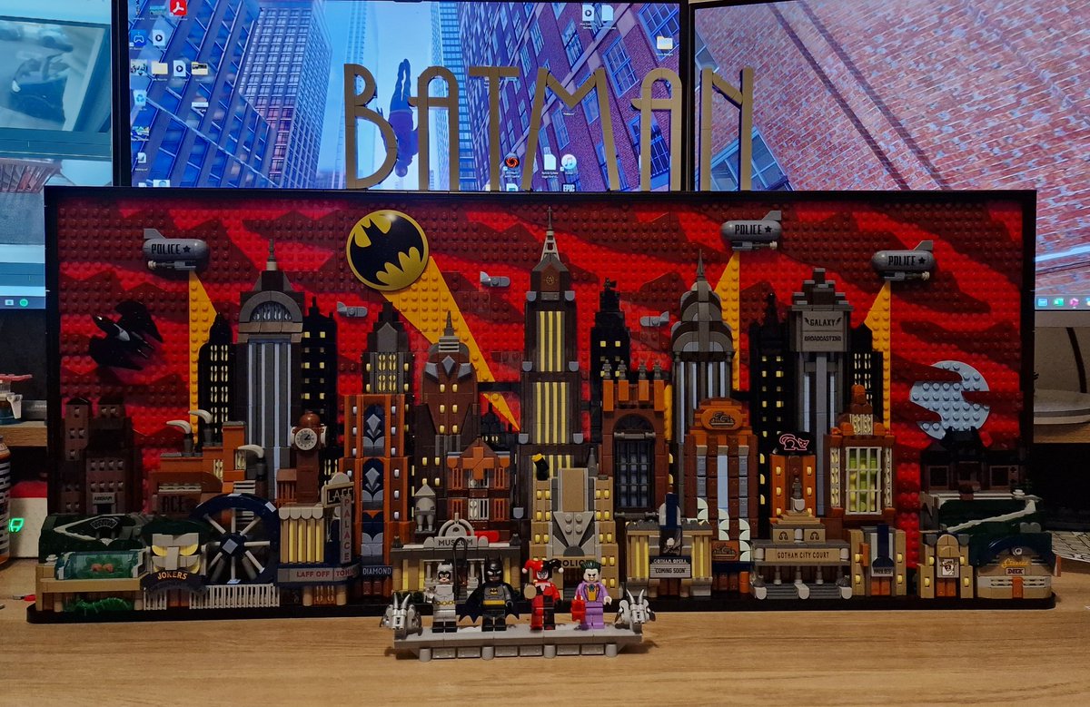 More than just a set, this is art.
Absolutely amazing build (apart from the million stickers). So much love and attention for #BatmanTAS has gone into this design.

It's stunning and mahoosive.
#lego #legobatman #batmantheanimatedseries #legobatmantheanimatedseries @LEGO_Group