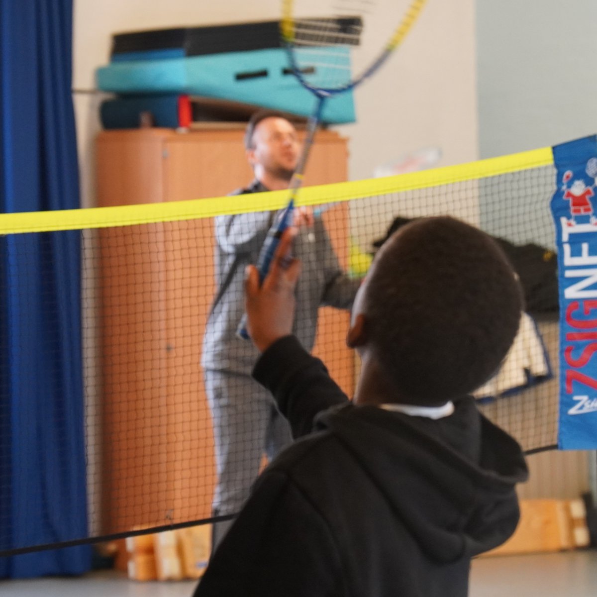 What a great experience at our latest BE Green school visit where we joined a badminton session led by @StreetGames 🤩 🏸Q&A with England Player Sian Kelly 🏸Hit with the pros 🏸Fun awards and prizes at the end Thank you to all that donated their equipment to BE Green 🙏