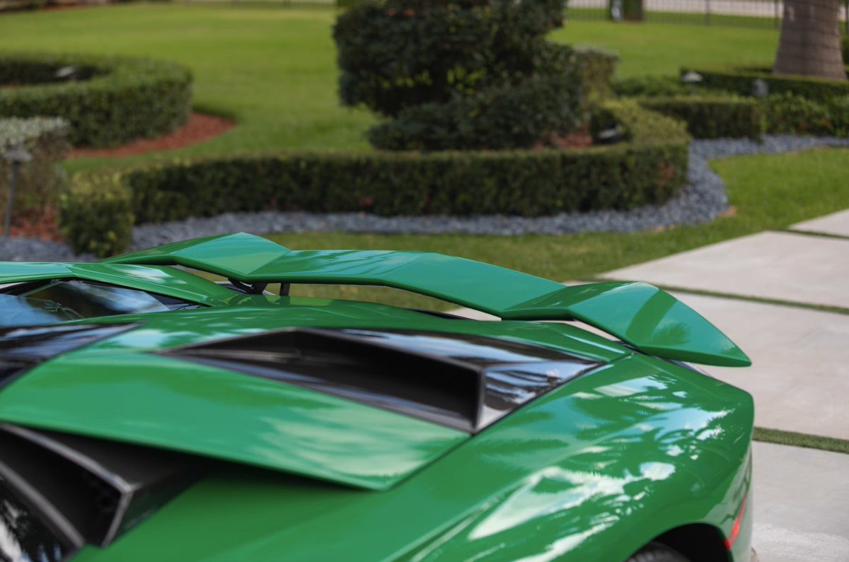 Offered at Mecum Indy:2022 Lamborghini Aventador LP780-4 Ultimae Roadster//1 of 250 Produced, 200 Miles, 6.5L/769HP V-12 ▪️More info & photos: bit.ly/3Jn9UrM ▪️Register to bid: bit.ly/3W1pW1V #MecumIndy #Mecum #MecumAuctions #WhereTheCarsAre #MecumOnMotorTrend