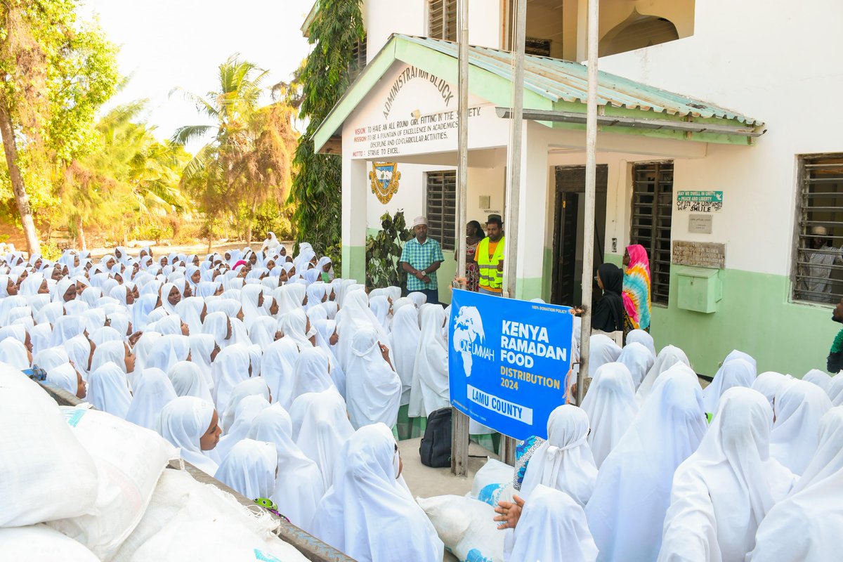 OneUmmahCharity's tweet photo. Food packages were distributed in different parts of Kenya and other countries with your donations this Ramadan.

➤ https://t.co/0uEviGv5Te

𝟏𝟎𝟎% 𝐃𝐨𝐧𝐚𝐭𝐢𝐨𝐧 𝐏𝐨𝐥𝐢𝐜𝐲
#food #hotmeals #foodpack #kenya #charity #oneummah https://t.co/vTS4l2uFkL