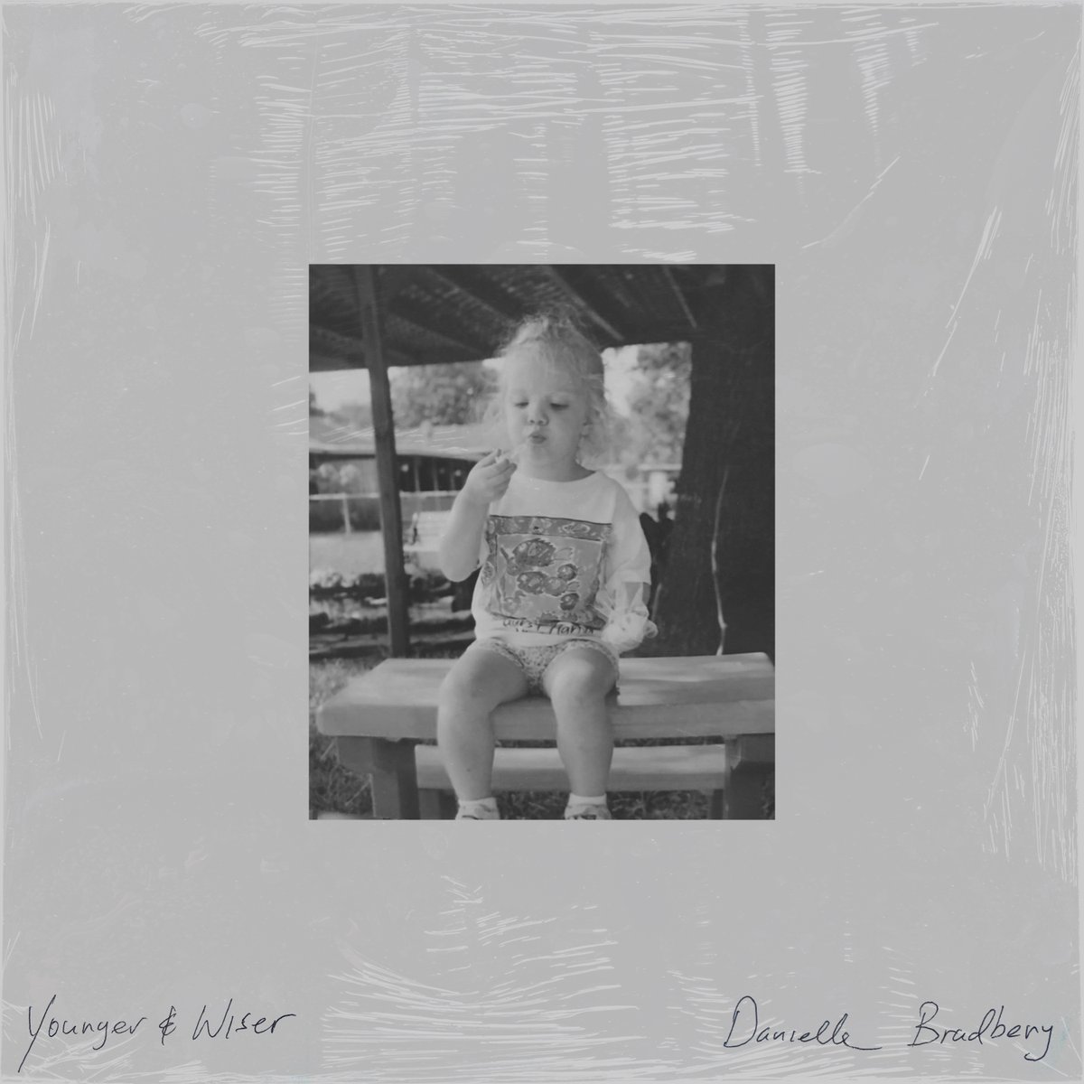 Danielle Bradbery tweet media