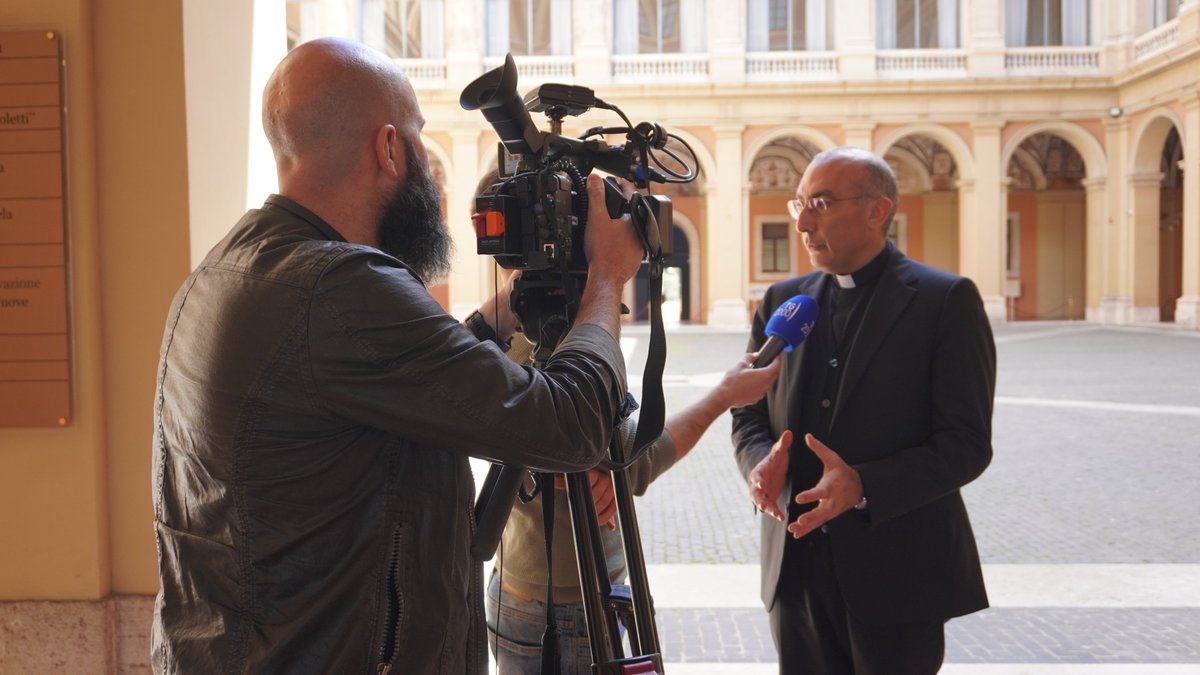 #TuteliamoLeEnergie: presentato questa mattina alla stampa il progetto di informazione e prima assistenza che la Caritas della @diocesidiroma e le @ACLI_Roma promuovono nella Capitale per una scelta consapevole dei cittadini nei settori di luce e gas tinyurl.com/wuftdzjp