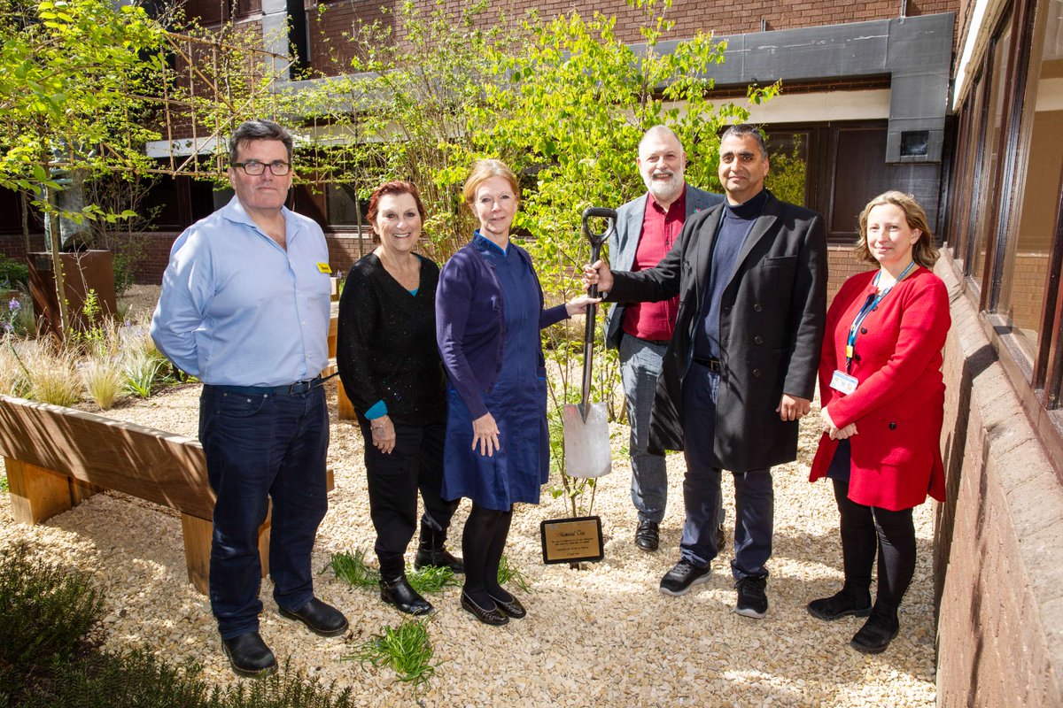 We welcomed the charity @DoctorsDistress at St Peter’s Hospital for a tree planting ceremony in the QEII Covid Memorial Staff Garden to remember healthcare workers across the UK who have taken their own lives Thank you to @DewhurstLifts for kindly donating the plaque.