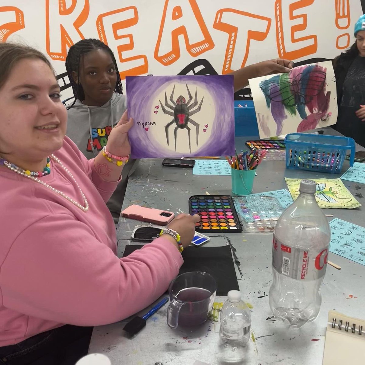 Brushes in hand, creativity unleashed! 🎨 🖌️Our Visual Arts class is diving into the world of bugs and insects to create these colorful masterpieces!🦋
#lightofchance #breatheyoutharts #youtharts #music #dance #visualarts #culinary #creativewriting #madisonvilleky #bowlinggreenky