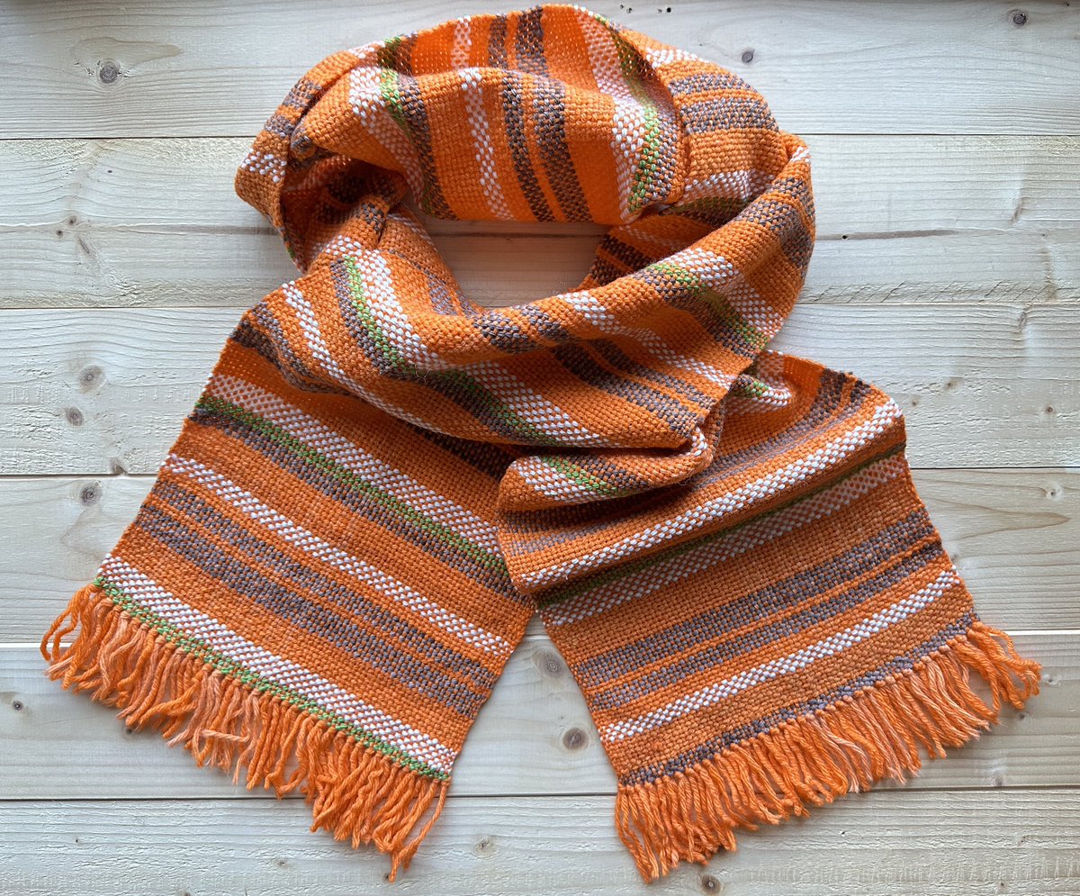 Taking inspiration from the 1970’s, the Carry on 1972 in scarf or neckwarmer is a retro design that’s fun & smart.

Hand-dyed shades on Falklands merino or UKAlpaca.

#1970s #retrodesign #britishwool #artisanmade #purefibres