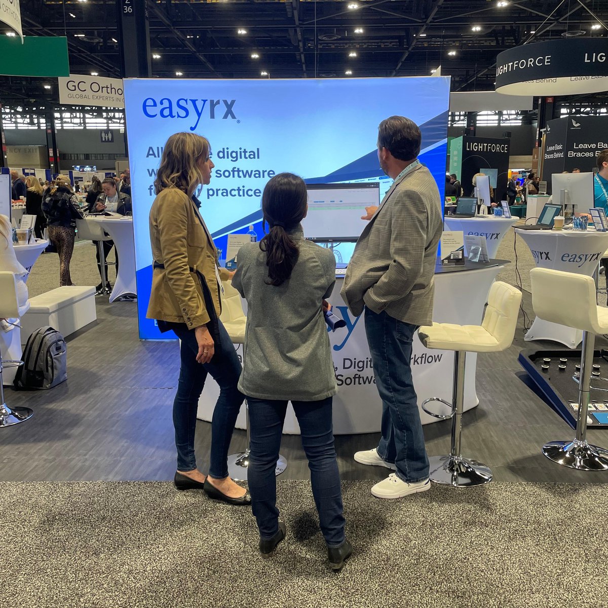 easyrx's tweet photo. Throwback to the 2023 AAO in Chicago where our booth was a hole-in-one! 🏌️We can't wait for this year's AAO Annual Conference in New Orleans! Will we see you there? 

#ThrowbackThursday #AAONewOrleans #AAO #AnnualSession2024 https://t.co/qBcViFE7gU