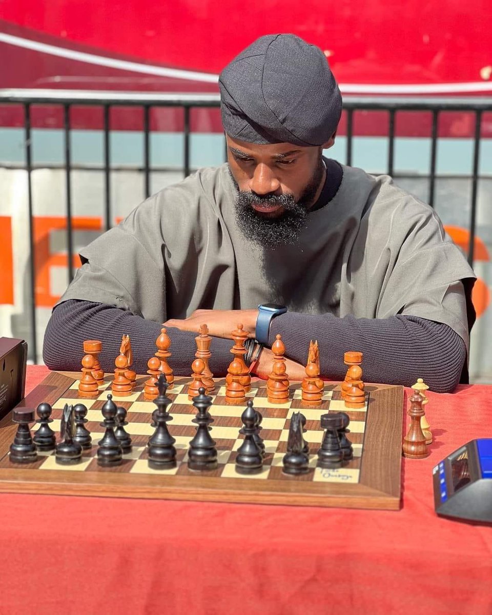 Some popular questions surrounding Tunde Onakoya's #chessmarathonforchange  world record.

1. The chess master(Shawn Martinez ) playing consistently with Tunde, will he also break the record?

Answer: Yes, according to Tunde's manager, Shawn and Tunde are looking to break the…