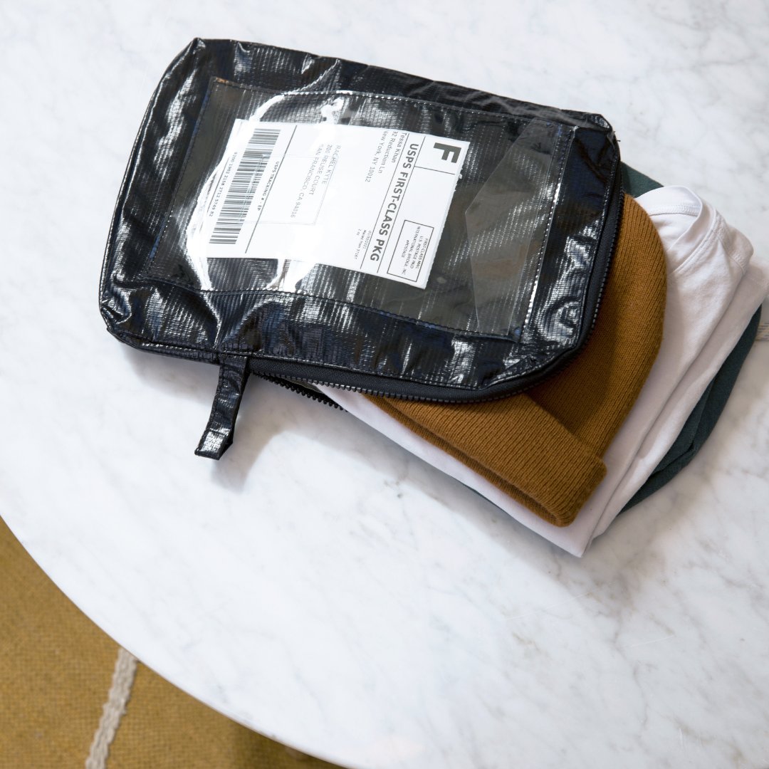 thelimeloop's tweet image. Real talk: Packaging poses one of the most significant sustainability challenges. In 2020 alone, a staggering 131 billion packages were shipped globally, and experts predict this figure will double within the next five years. #Sustainability #Packaging #Environment #Toad&amp;amp;Co