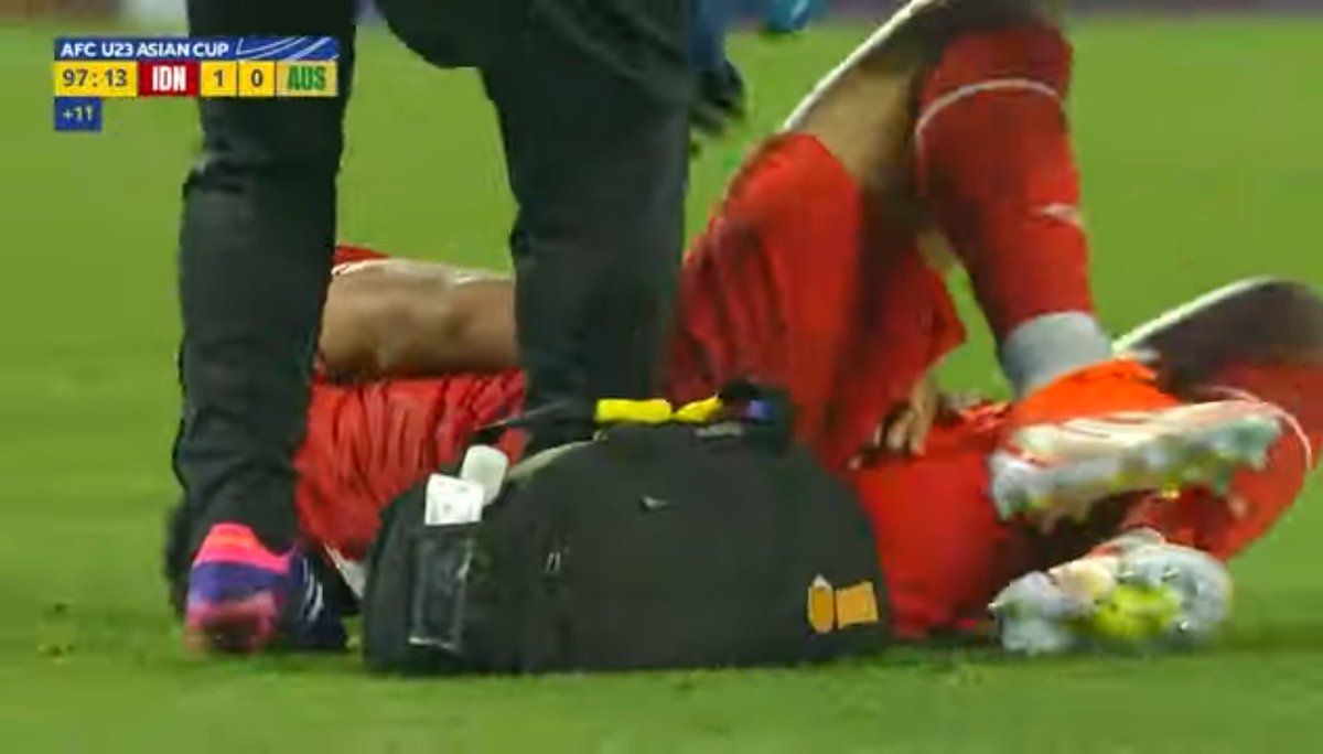 Erspo yang katanya sanggup ngasih belasan milyar ke <a href="/PSSI/">PSSI</a> ternyata gak sanggup ngasih tas medis untuk <a href="/TimnasIndonesia/">Timnas Indonesia</a>? Yang bener aja? Rudi gong!
<a href="/erickthohir/">Erick Thohir</a> <a href="/Officialkjti/">Kolektor Jersey Timnas Indonesia</a> <a href="/Jerseyforum/">Si Paling Jersey</a> <a href="/erspoofficial/">ERSPO</a>