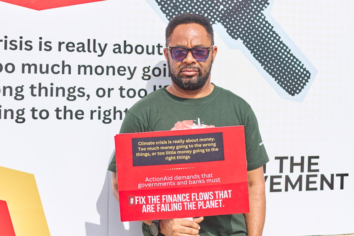 .@AndrewMamedu, our country director joins his voice to demand for climate action. Banks like @Barclays , @HSBC @Citibank are pumping billions into fossil fuels and harmful industrial agriculture knowing full well that their decisions directly lead to climate chaos/pollution