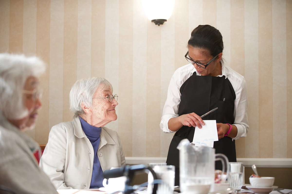Our Elder Care Alliance communities offer delicious meals that are also nutritious! Our culinary team designs meal plans based on the Mediterranean and MIND diets to help boost physical health and cognitive function. Follow the..(bit.ly/3oDb9fD) #Eldercare #Seniorcare