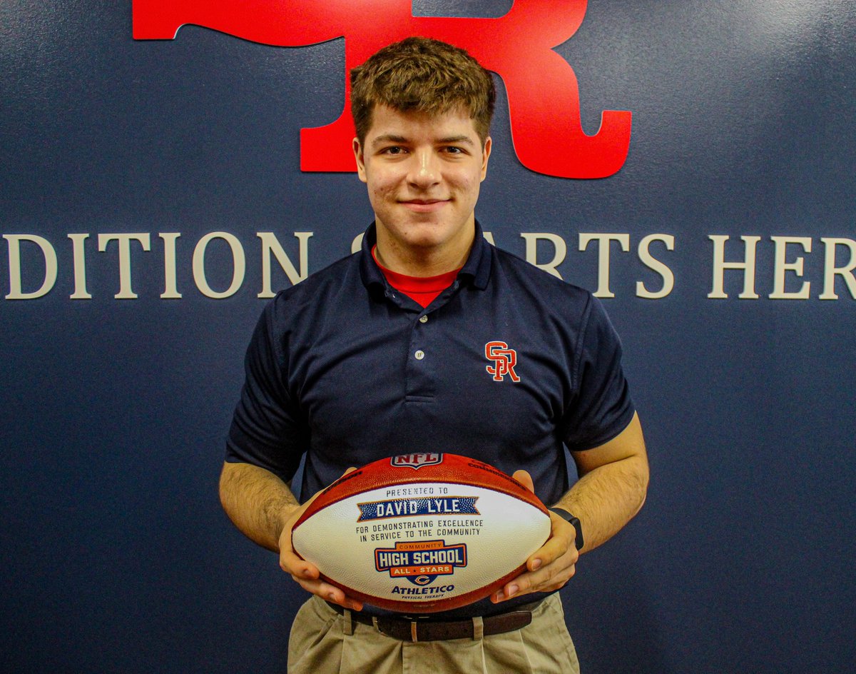 Congratulations to David Lyle from St. Rita of Cascia High School on being chosen as the @ChicagoBears Community H.S. All-Star this week. David sustained a severe knee injury during his senior year, however, he continued to assist and support his team from the sidelines.