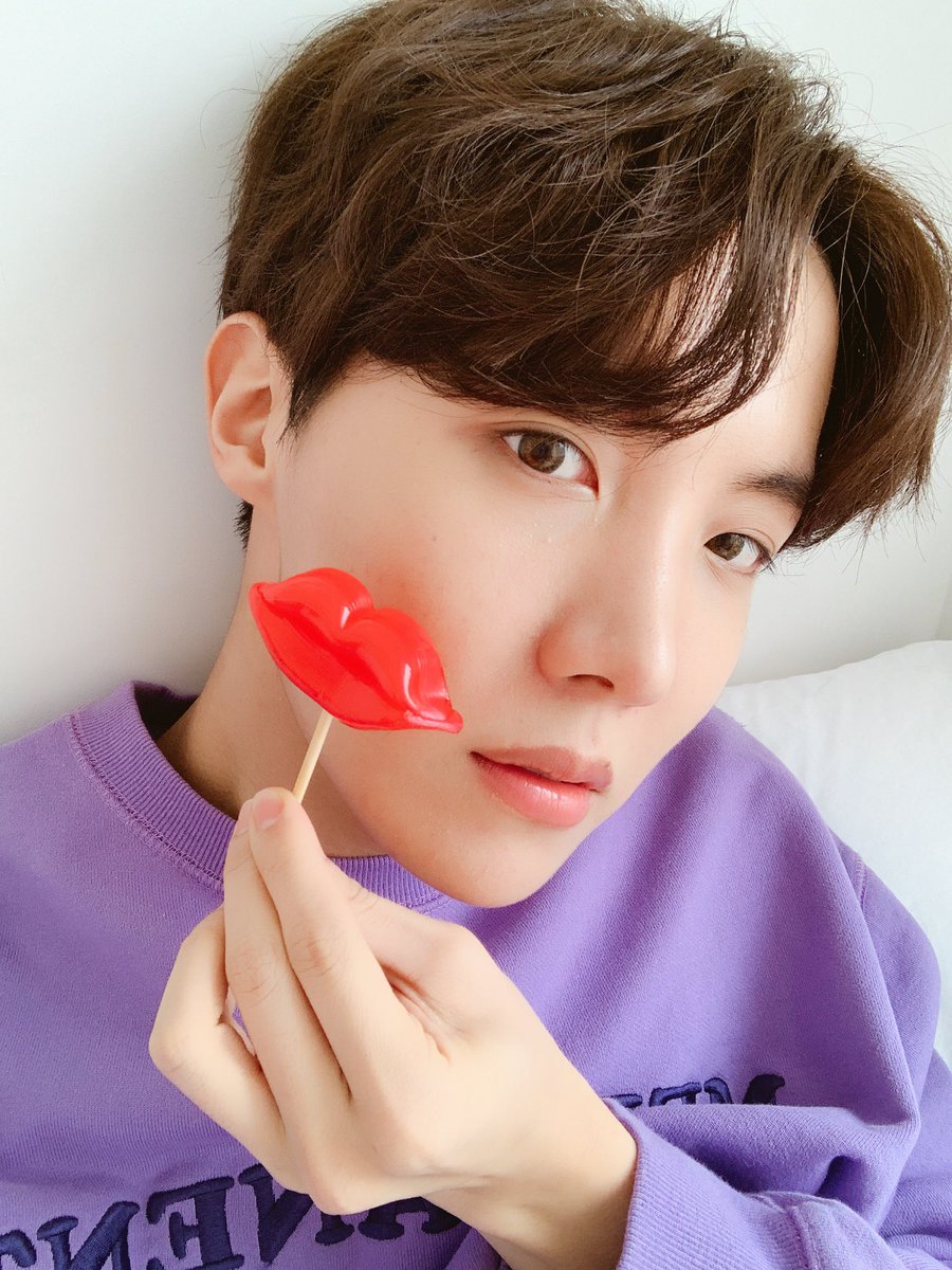 bts_deprived's tweet photo. NEURON CHALLENGE
1. Check if Neuron is at the top of your Spotify On Repeat playlist.
2. If it is: post a screenshot + a favorite photo of Hobi.
3. If it isn't: play HOTS and a focused playlist until it is. Then do 2.
Pass it on!
#NeuronChallenge #JHOPE https://t.co/nhrQ5mbG2H