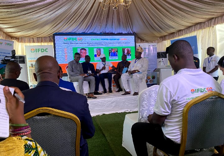 LERURAL2's tweet image. 🚨C'était le premier panel autour du thème suivant  ⤵️

 Agriculture durable en Afrique SubSaharienne : Technologie à fort impact sur la santé des sols pour une économie inclusive

#IFDC #ACMA3 #Enabel #Care #Kit #Royaumesdespaysbas #CORAF