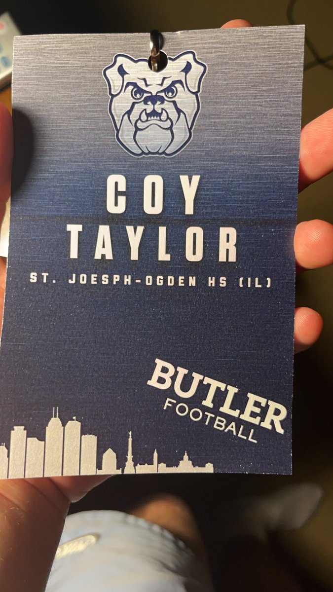 Thank you for having me out today @ButlerUFootball had a good time watching practice. @CoachSiwicki @CoachRayHolmes @PrepRedzoneIL @sixstarfootball @AllenTrieu @SJOFootball @EDGYTIM @MohrRecruiting @DeepDishFB