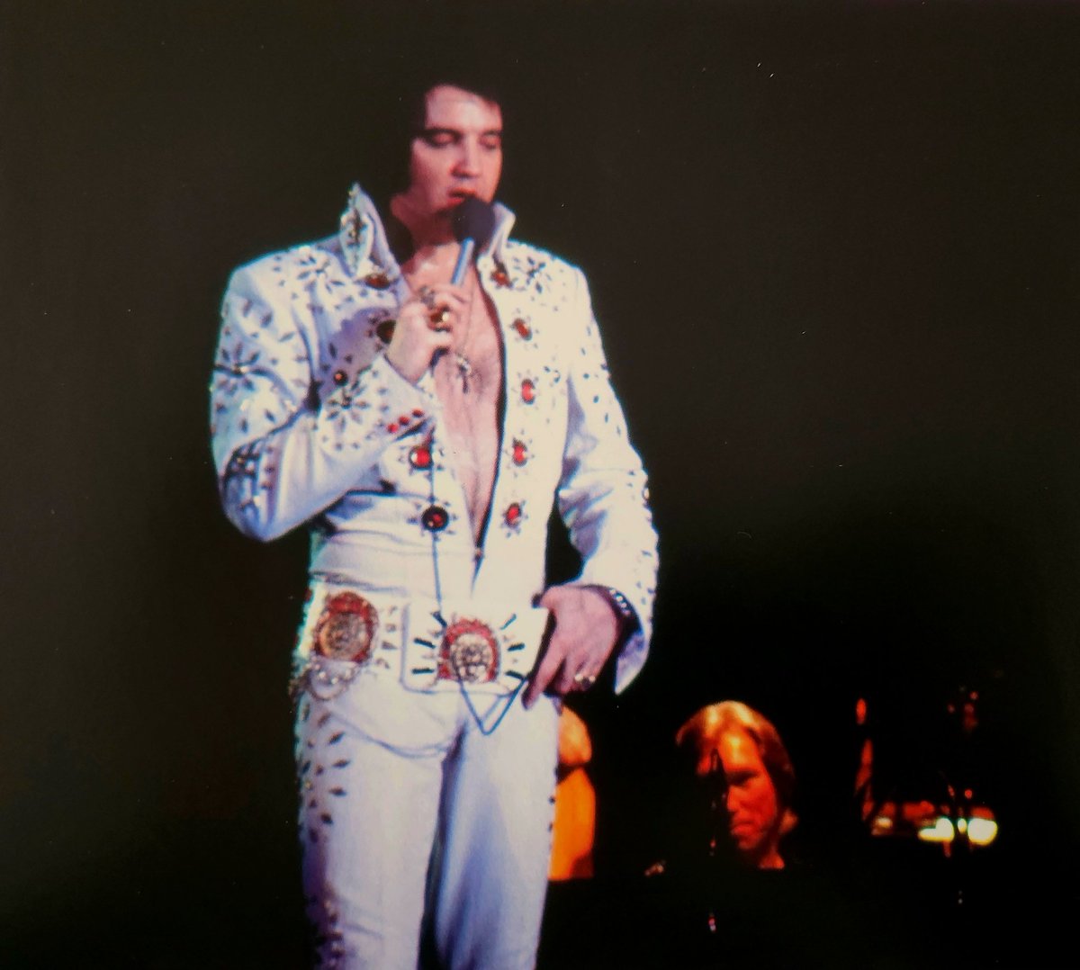 April 18, 1972 Elvis performed in San Antonio! ⚡️

The fourth and last fully filmed concert! @bazluhrmann It needs to be released! 🔥

#Elvis #TCB #ElvisPresley #OnTour