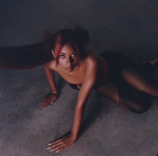lesbianoir's tweet photo. hot ppl have a deep &amp; intimate history with this album https://t.co/uRQrzvT4R8